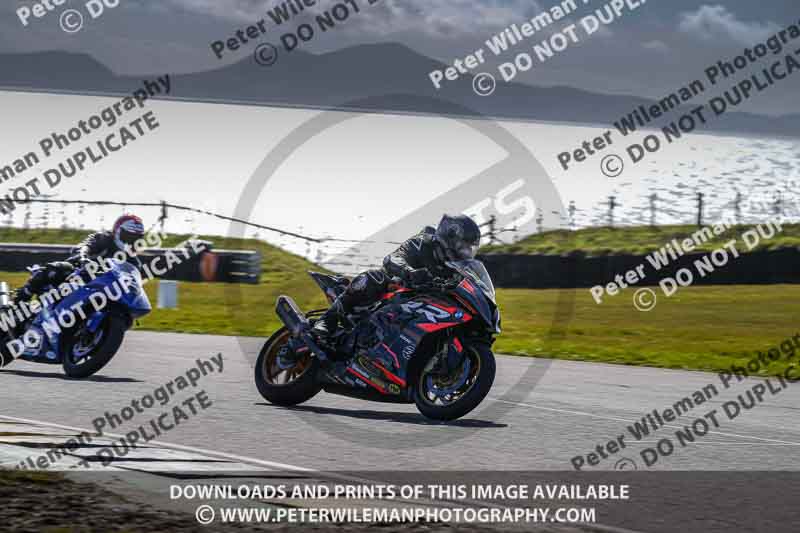 anglesey no limits trackday;anglesey photographs;anglesey trackday photographs;enduro digital images;event digital images;eventdigitalimages;no limits trackdays;peter wileman photography;racing digital images;trac mon;trackday digital images;trackday photos;ty croes